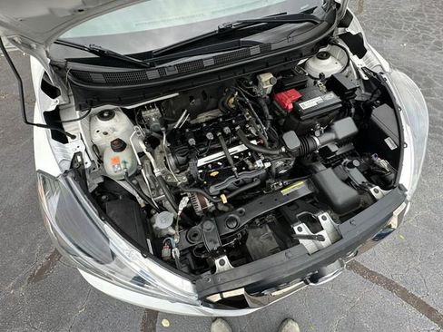 Used 2019 Nissan Kicks SR w/ SR Premium Package FWD image 31
