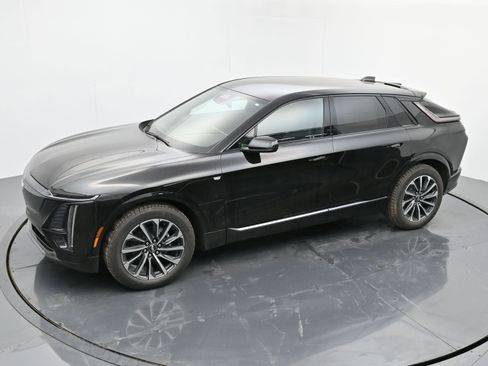 New 2025 Cadillac Lyriq Sport RWD image 24