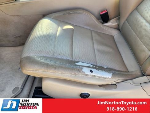 Used 2014 Mercedes-Benz C 250 Coupe image 24