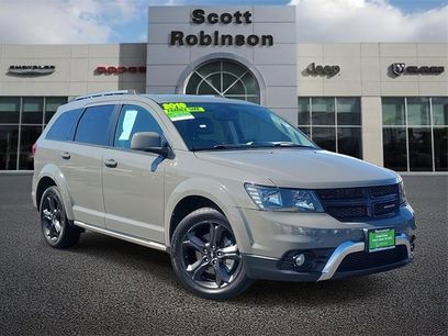 Used 2019 Dodge Journey Crossroad w/ Navigation Group
