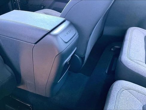 Used 2025 Ford Bronco 2-Door w/ Sasquatch Package AWD/4WD image 10