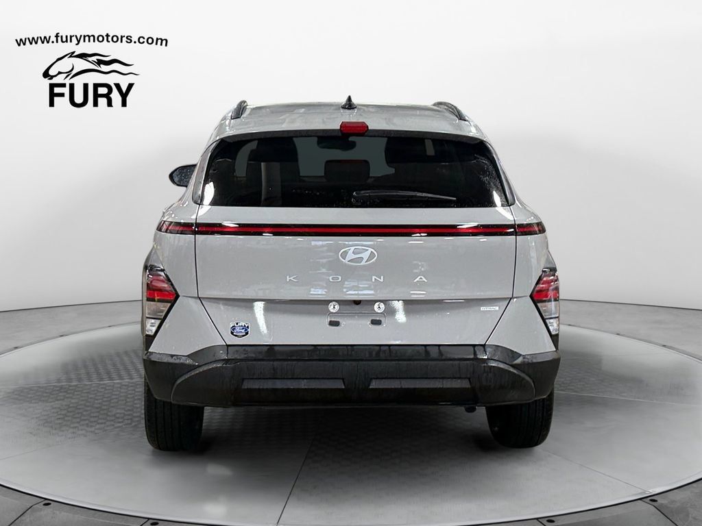Used 2025 Hyundai Kona SEL AWD/4WD image 5