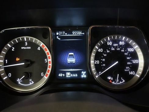 Used 2018 Nissan Titan PRO-4X image 15