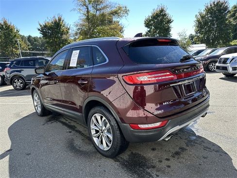 Used 2019 Lincoln MKC Select w/ Select Plus Package image 3