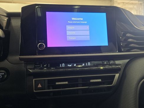 Certified 2025 Toyota Camry SE w/ Convenience Package image 29