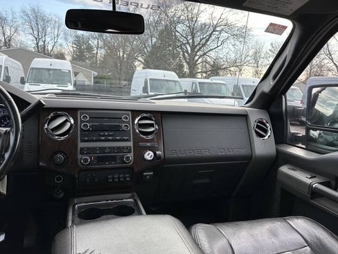 Used 2012 Ford F250 Lariat w/ Chrome Pkg AWD/4WD image 16
