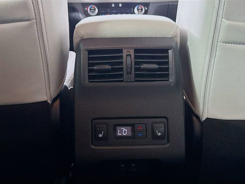 Used 2022 Mitsubishi Outlander SEL AWD/4WD image 32