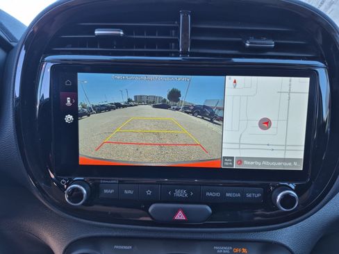 Used 2025 Kia Soul EX FWD image 29