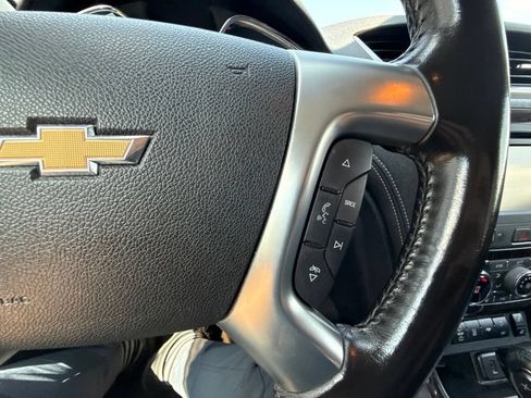 Used 2017 Chevrolet Traverse LT FWD image 27