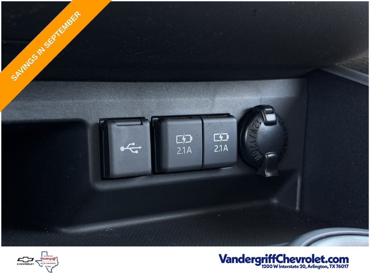 Used 2021 Toyota Highlander XLE FWD image 19