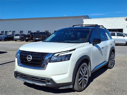 Used 2024 Nissan Pathfinder Platinum w/ Cargo Package image 1