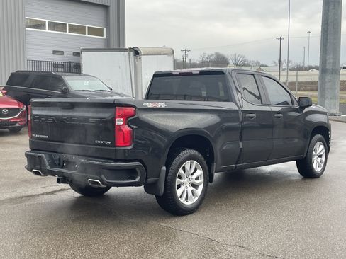 Used 2019 Chevrolet Silverado 1500 Custom w/ Custom Value Package image 5