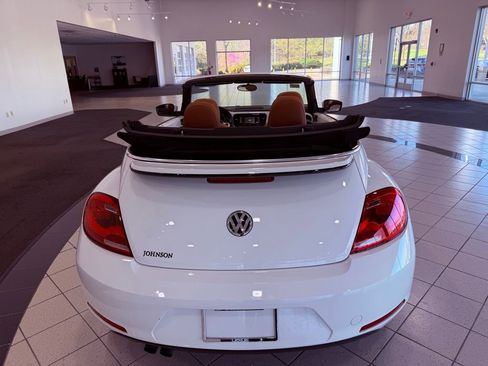 Used 2015 Volkswagen Beetle 1.8T image 9