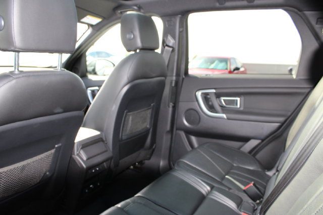 Used 2017 Land Rover Discovery Sport HSE AWD/4WD image 9