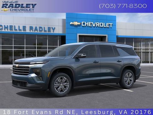 New 2026 Chevrolet Traverse LT image 2