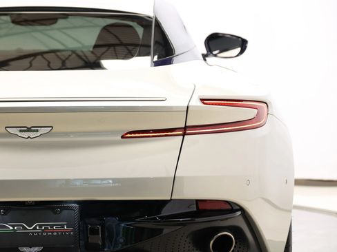 Used 2017 Aston Martin DB11 V12 RWD image 65