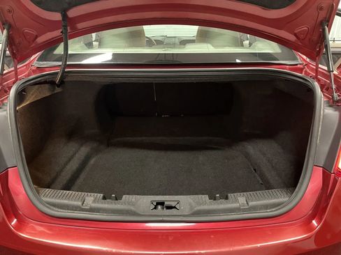 Used 2010 Ford Taurus SEL image 38