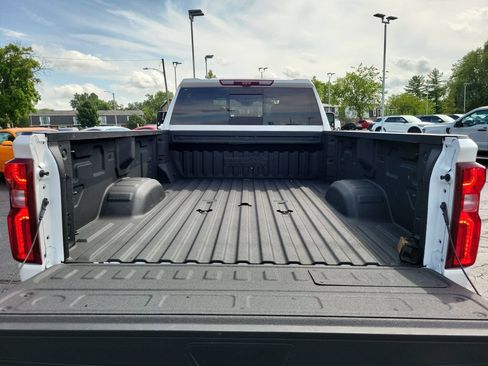 Used 2024 Chevrolet Silverado 3500 High Country w/ High Country Premium Package AWD/4WD image 10