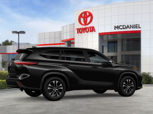 New 2026 Toyota Highlander XLE AWD/4WD image 45