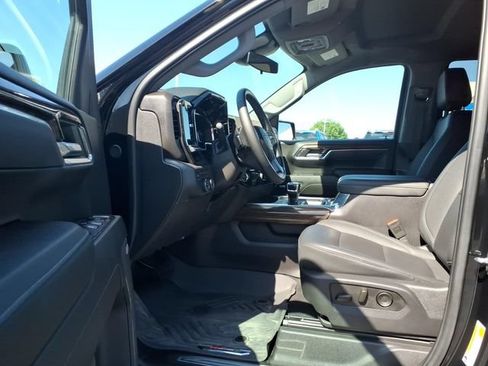Certified 2024 Chevrolet Silverado 1500 LT Trail Boss w/ LT Trail Boss Premium Package AWD/4WD image 14