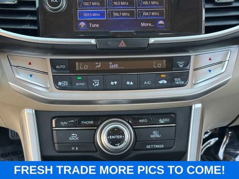 Used 2015 Honda Accord EX-L image 19