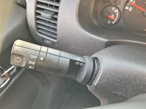 Used 2017 Nissan Frontier SV image 31