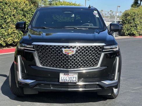 Used 2024 Cadillac Escalade ESV Luxury image 6