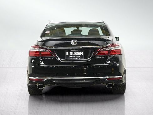 Used 2016 Honda Accord Sport image 4