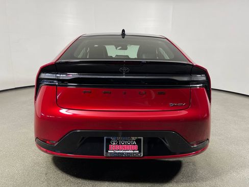 New 2026 Toyota Prius Plug-In Hybrid image 4