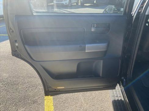 Used 2014 Toyota Sequoia SR5 image 33