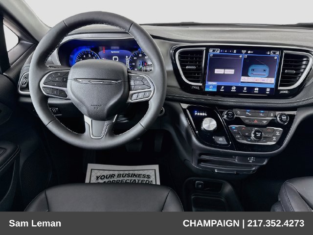New 2027 Chrysler Pacifica Select AWD/4WD image 20