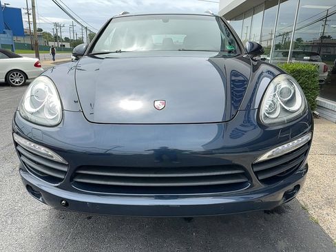 Used 2011 Porsche Cayenne S image 32
