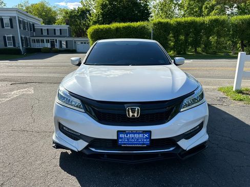 Used 2017 Honda Accord Sport image 2