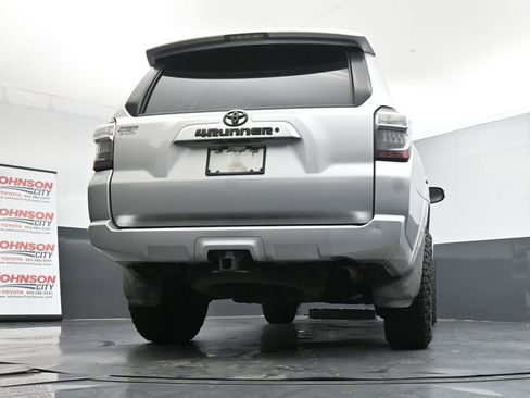 Used 2016 Toyota 4Runner SR5 image 23