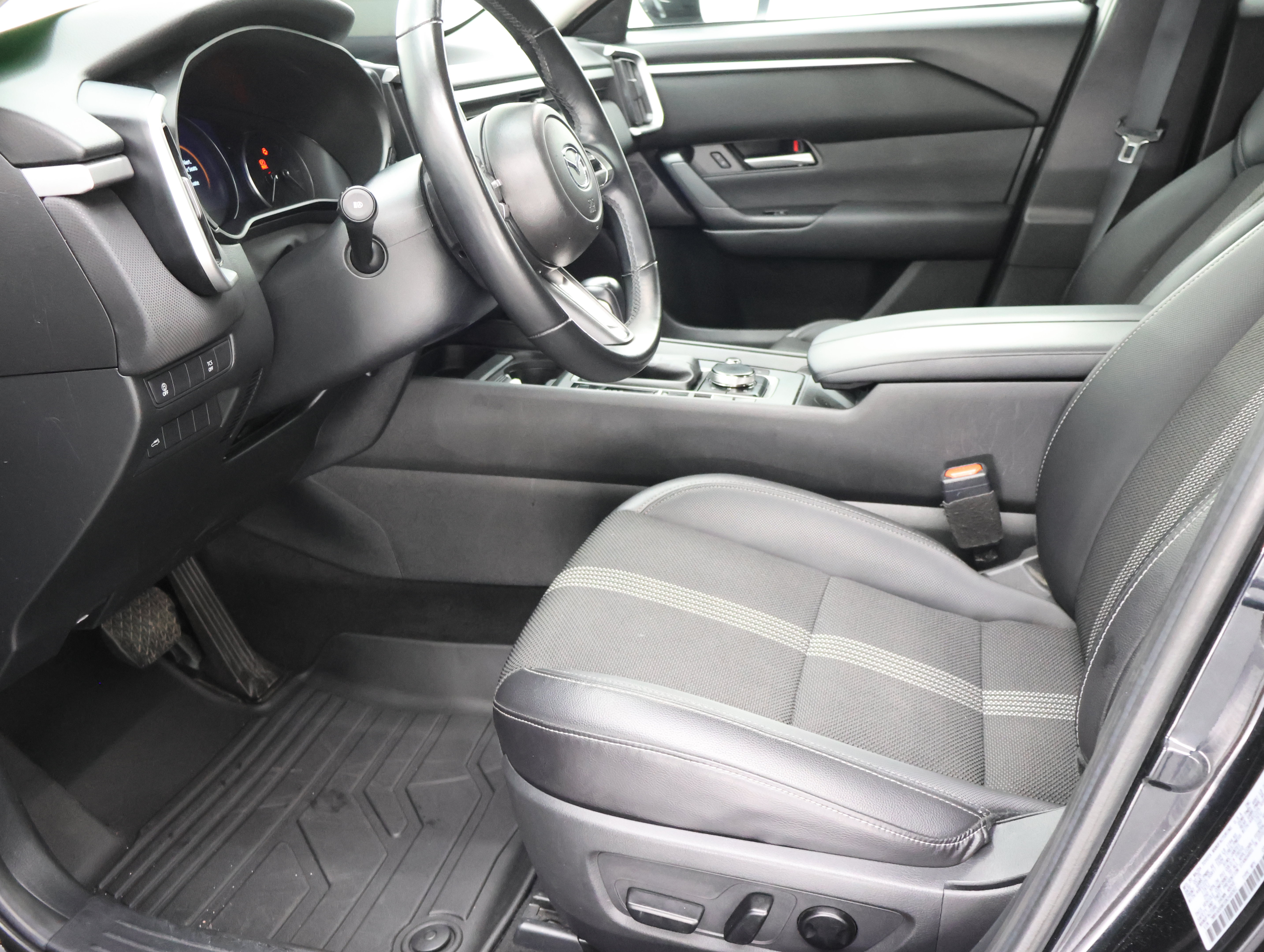 Used 2025 MAZDA CX-50 AWD 2.5 S w/ Preferred Package image 8