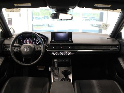Used 2025 Honda Civic Sport image 16