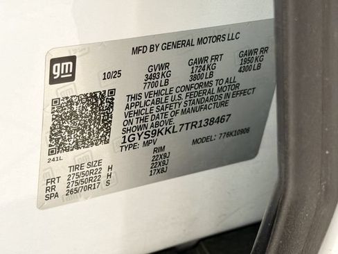 Certified 2026 Cadillac Escalade ESV Luxury AWD/4WD image 30