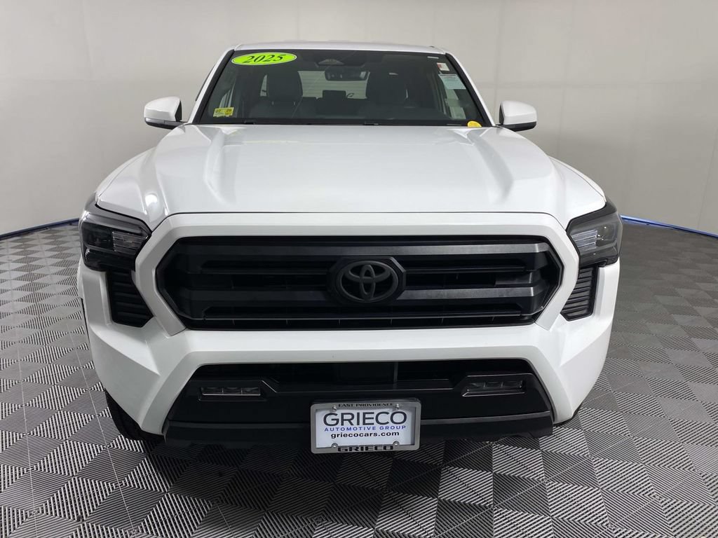 Used 2025 Toyota Tacoma SR5 AWD/4WD image 3
