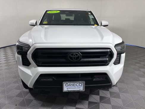 Used 2025 Toyota Tacoma SR5 AWD/4WD image 3