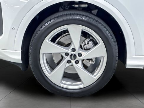 Used 2025 Audi Q5 Premium Plus w/ Premium Plus AWD/4WD image 26