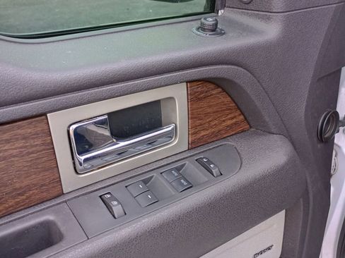 Used 2013 Ford F150 Lariat w/ Luxury Equipment Group image 12