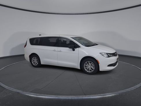 New 2027 Chrysler Pacifica LX FWD image 2