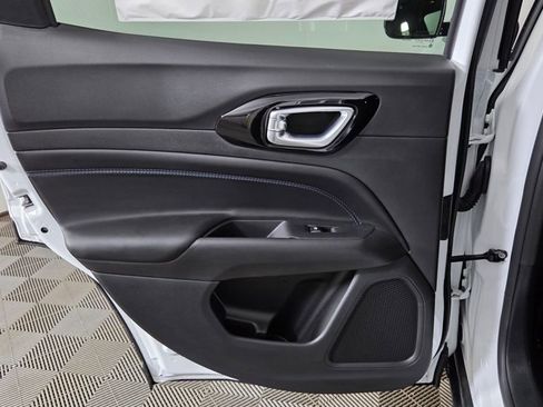 New 2026 Jeep Compass Limited image 26