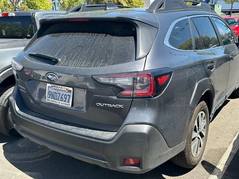 Used 2024 Subaru Outback Premium AWD/4WD image 5