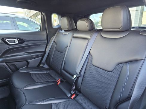 New 2026 Jeep Compass Latitude image 24