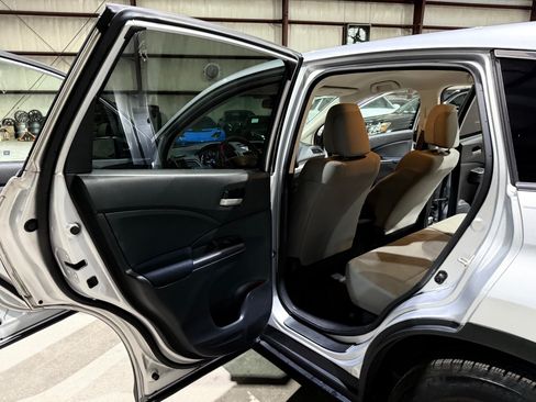 Used 2016 Honda CR-V SE image 15