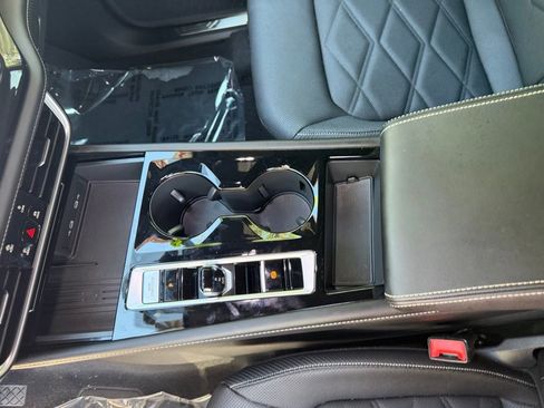 Used 2026 Volkswagen Atlas Cross Sport SE image 23