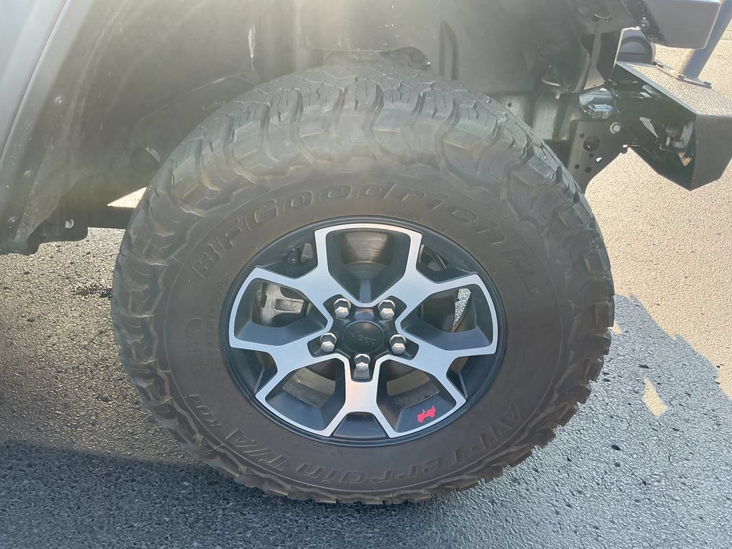 Used 2021 Jeep Wrangler Unlimited Rubicon AWD/4WD image 12