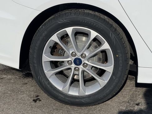 Certified 2020 Ford Fusion SE image 44