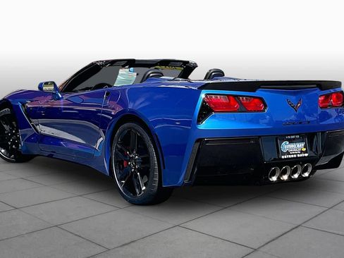 Used 2019 Chevrolet Corvette Stingray Convertible w/ 2LT Preferred Equipment Group RWD image 12
